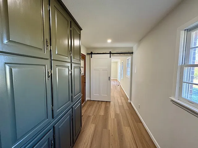 2349 Burns St — Photo 3