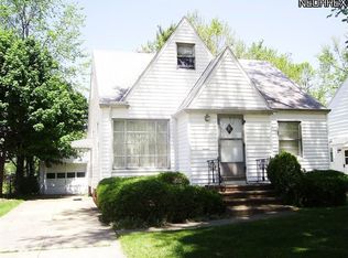 5699 Shawnee Dr, Lyndhurst, OH