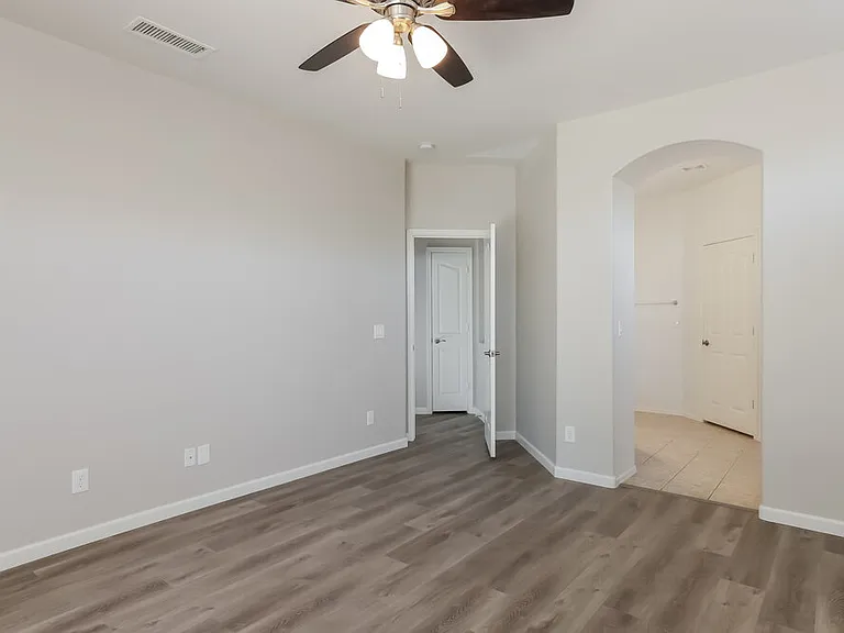 1211 E Winter Dr — Photo 11