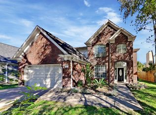 2911 Linda Dr, Pearland, TX 77584