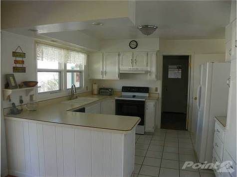 4th image of 1938 Camden Dr