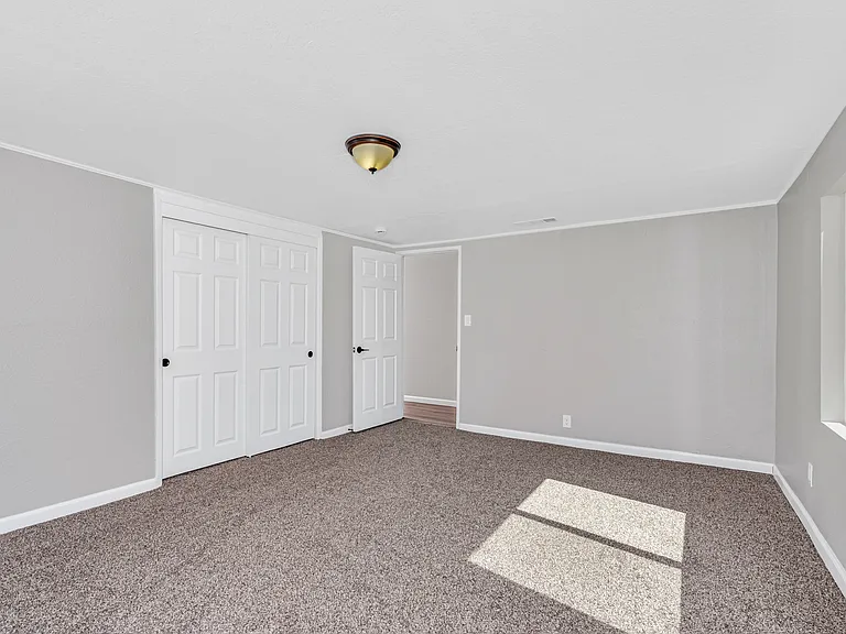 25752 Ellis St — Photo 14