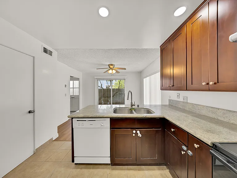 850 Arcadia Ave #5 — Photo 19