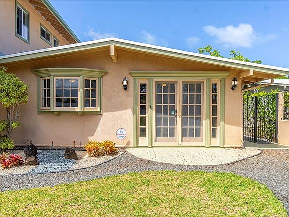 Formal front entrance to main floor rental.