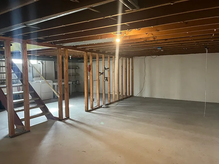 4059 Woodland Ln — Photo 16