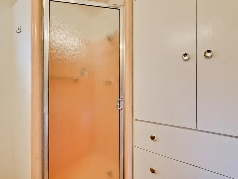 130 S Avalon Dr — Photo 32