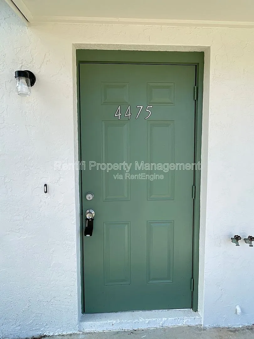 2 bed, 1.5 bath, 952 sqft, $1,200 — Photo 4