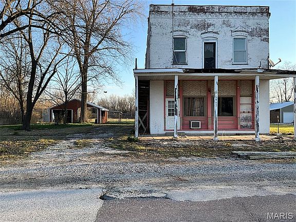 4th image of 901 Booneslick Rd