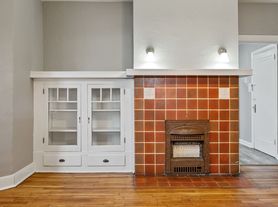 101-103 E Agnew Avenue, 101 E Agnew Avenue