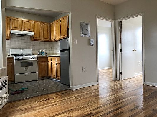 1st image of 78 E 127th St #1