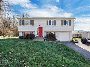 4 Congress Dr, Washingtonville, NY