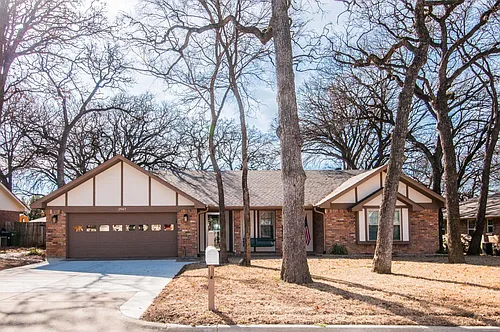 2947 Southridge Dr Photo 1