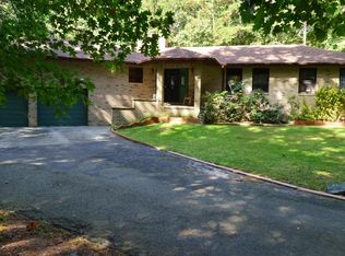 359 E Millstream Rd, Cream Ridge, NJ 08514