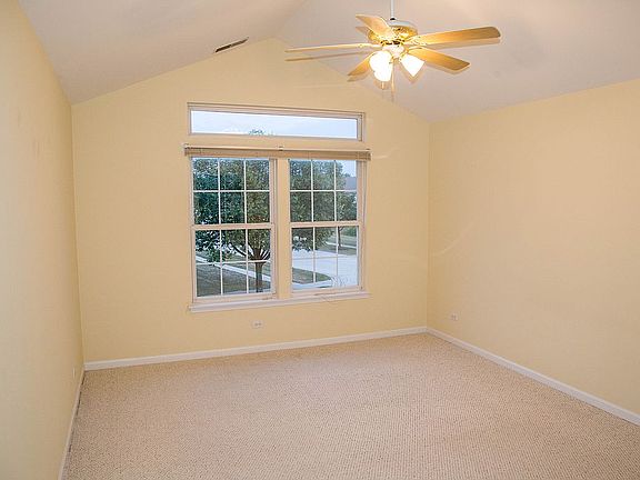 5th image of 1194 Westminster Ln #1015