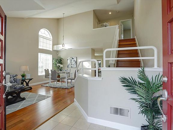 5th image of 7335 Prindiville Dr