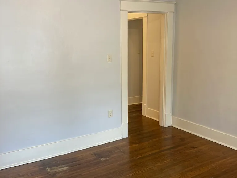 1100 Rock St #B — Photo 2