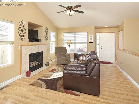 5th image of 607 Meadow Dr