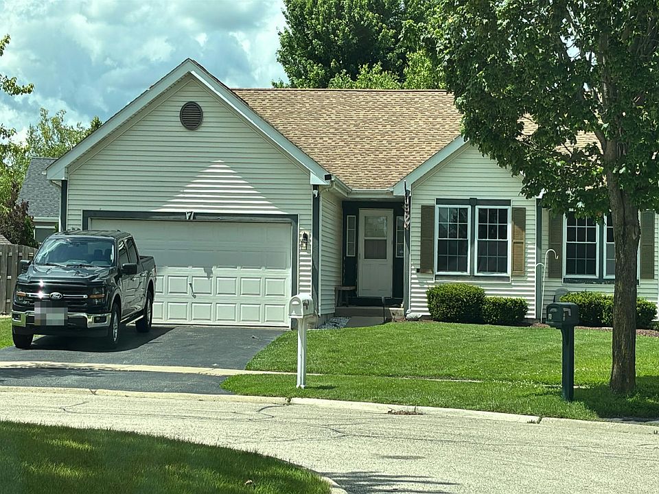 1st image of 7 Briarcliff Ct