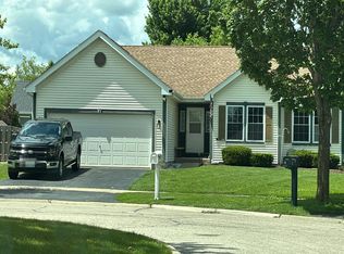 7 Briarcliff Ct, Lake In The Hills, IL 60156