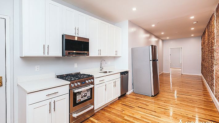 1st image of 306 Jefferson Ave #3L