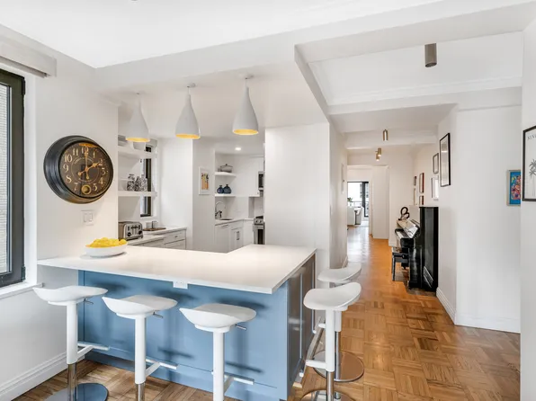 120 East 79th Street image 3 of 13