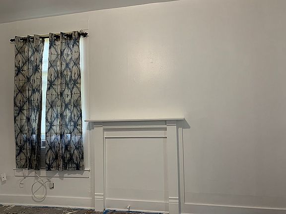 2nd image of 654 Jordan St