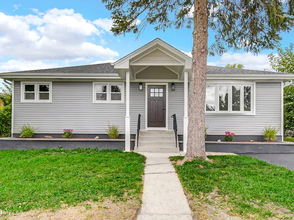 7920 W 101st Pl, Palos Hills, IL 60465