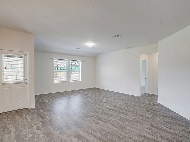 3200 Windy Vane Dr — Photo 9