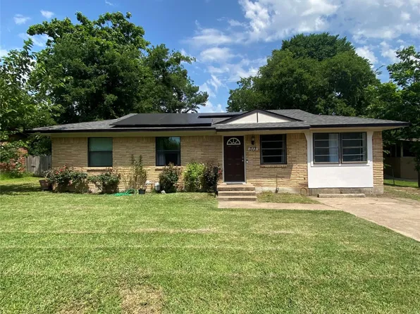 313 Wall St, Terrell, TX 75160