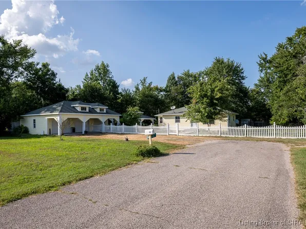 133 Village Lane, Marysville, IN 47141