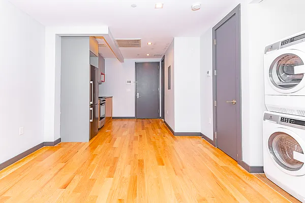 Rented by MySpaceNYC | media 2