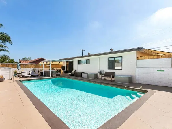 2802 Murray Ridge Rd, San Diego, CA 92123