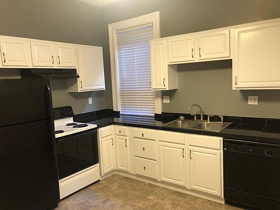 2nd image of 945 City Park Ave