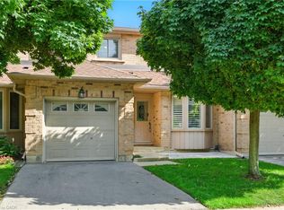 800 Upper Paradise Rd #40, Hamilton, ON L9C7L2