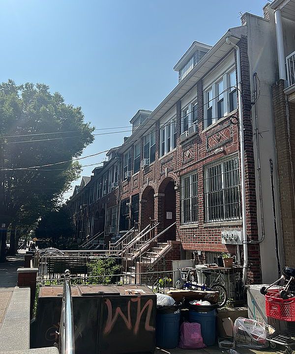 2nd image of 862 54th St