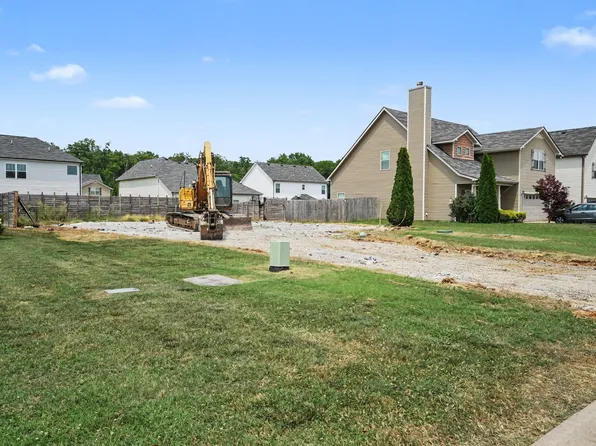1116 Selous Dr, Murfreesboro, TN 37128