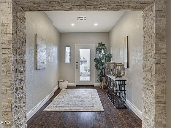 4th image of 6640 E Dreyfus Ave