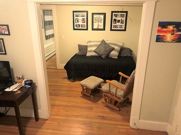 4th image of 278 Woodford St APT 2