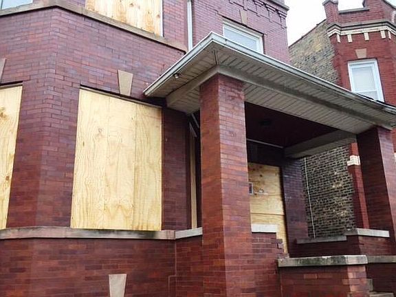 2nd image of 4051 W Potomac Ave