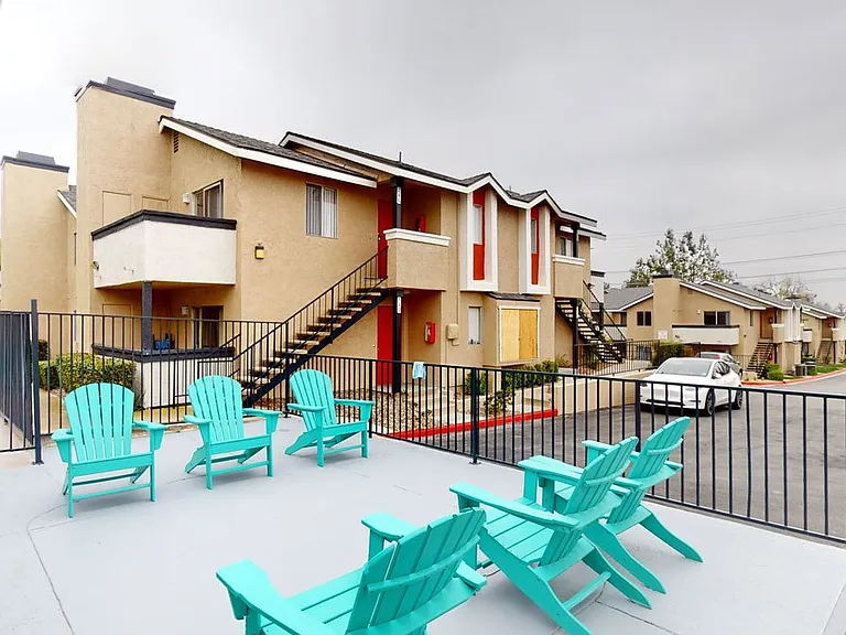 Hillside Village Apartments — Photo 20