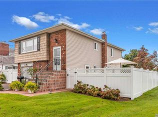 55 Cypress Ave, Bethpage, NY