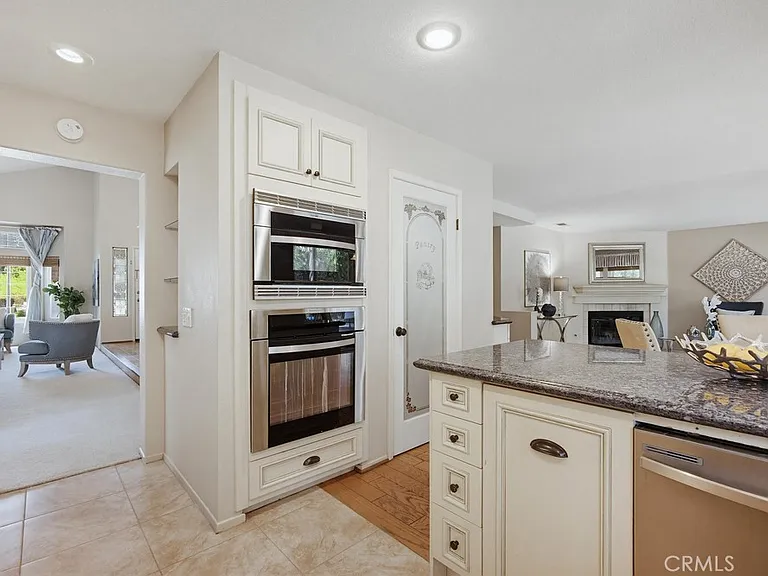 3731 Columbia Cir — Photo 12