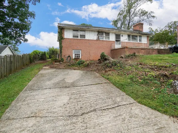 5903 Hilltop Ave, Baltimore, MD 21207