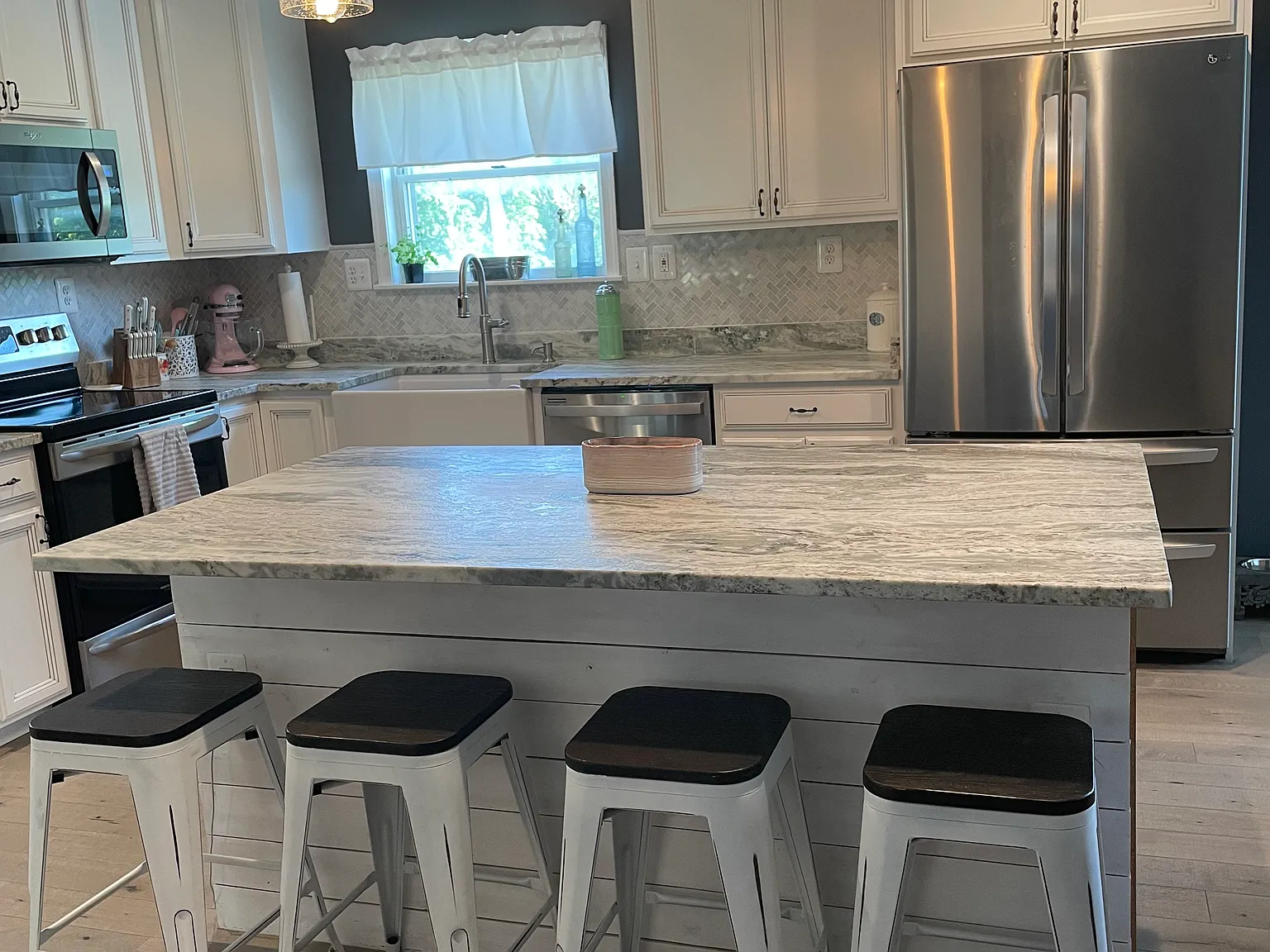 3 bed, 1512 sqft, $2,700 — Photo 3
