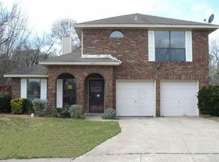 2101 McIntosh Dr, Garland, TX 75040