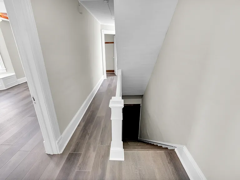 265-267 E Bertsch St #4 — Photo 22