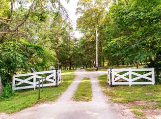 9426 Houston Ln, Ooltewah, TN 37363