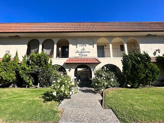 1st image of 11926 Bellflower Blvd APT 202