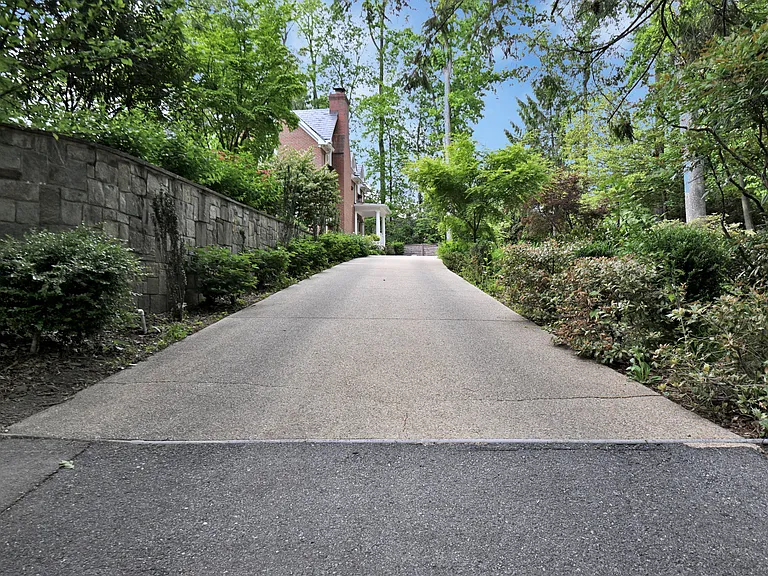 6907 Bradley Blvd — Photo 148