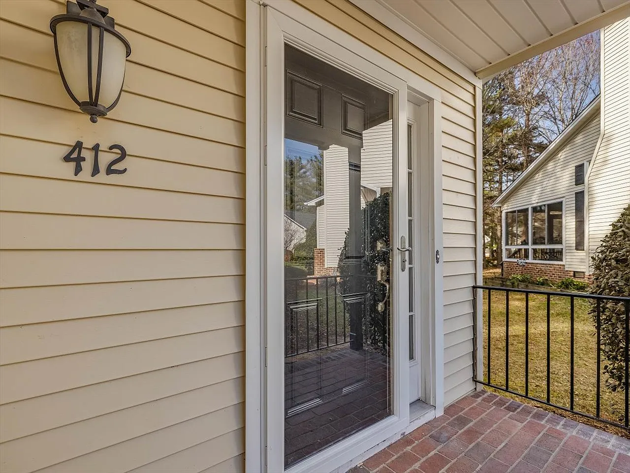 3 bed, 1841 sqft, $2,450 — Photo 4